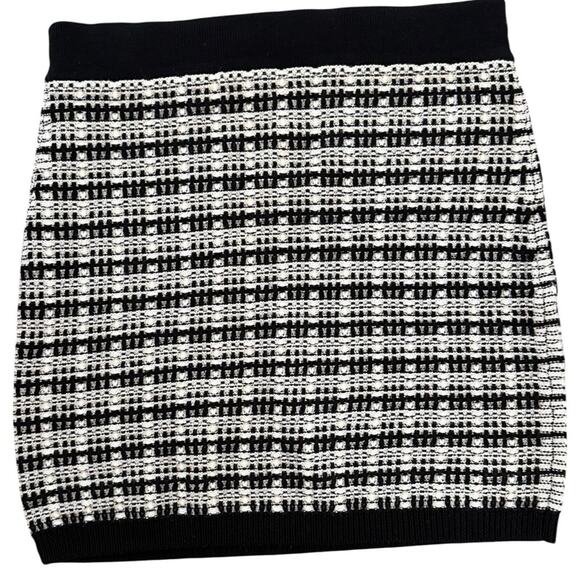 Aritzia Babaton Salvatore Italian Merino Wool Tweed Knit Skirt Black White Large - Picture 11 of 12